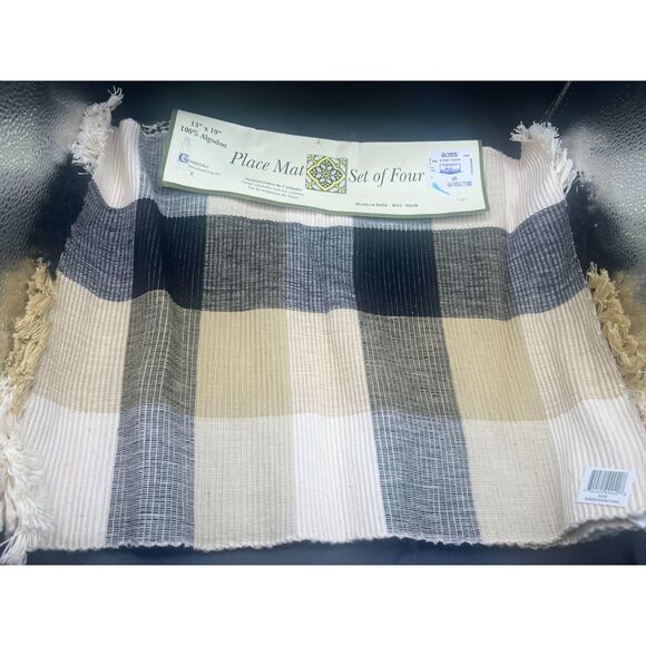 Chesapeake Merchandising Inc 100% Algodon Set Of 4 Placemats RN#94438 13'' 19*'' - Picture 1 of 3